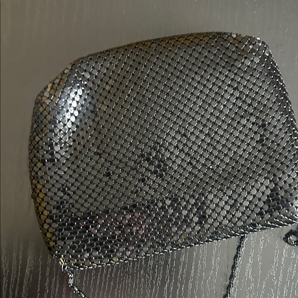 Elegant Black Crossbody Bag with Gold Detail - Picture 12 of 16